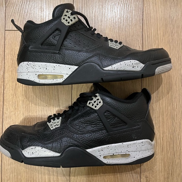 Jordan 4 Oreo - Picture 3 of 5